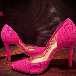 Jessica Simpson magenta heels. Size 7